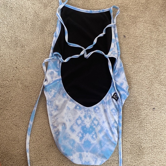 light blue/light purple jolyn one piece training suit, size 28 , tie back - Picture 2 of 3